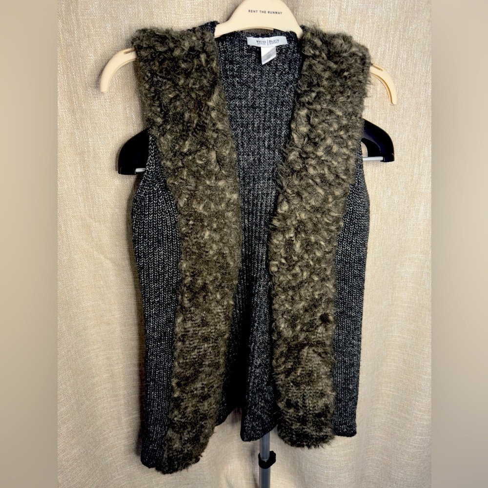 SL FAUX FUR VEST: WHITE HOUSE BLACK MARKET size Medium